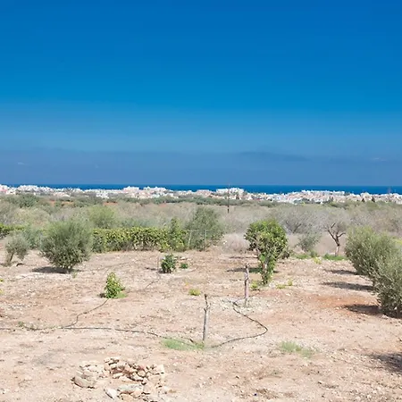 Luxury 4 Bedroom With Private Pool, 1237