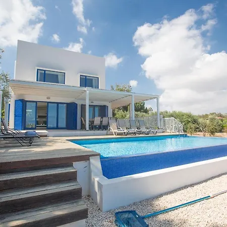 Luxury 4 Bedroom With Private Pool, 1237 Πρωταράς