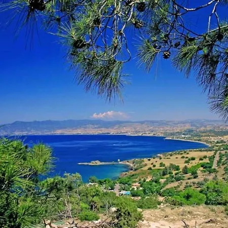 Luxury 4 Bedroom With Private Pool, 1237 *