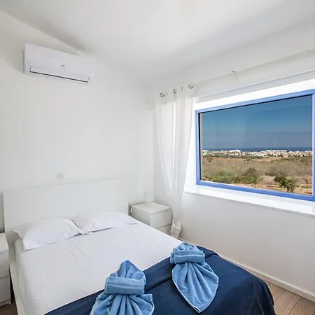 Luxury 4 Bedroom With Private Pool, 1237 Protaras